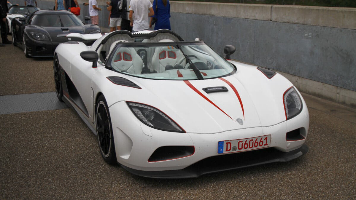 KOENIGSEGG: GHOST SQUADRON – Les Carats