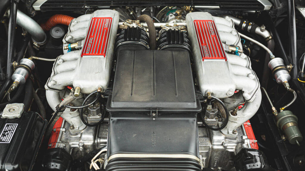 Ferrari testarossa engine